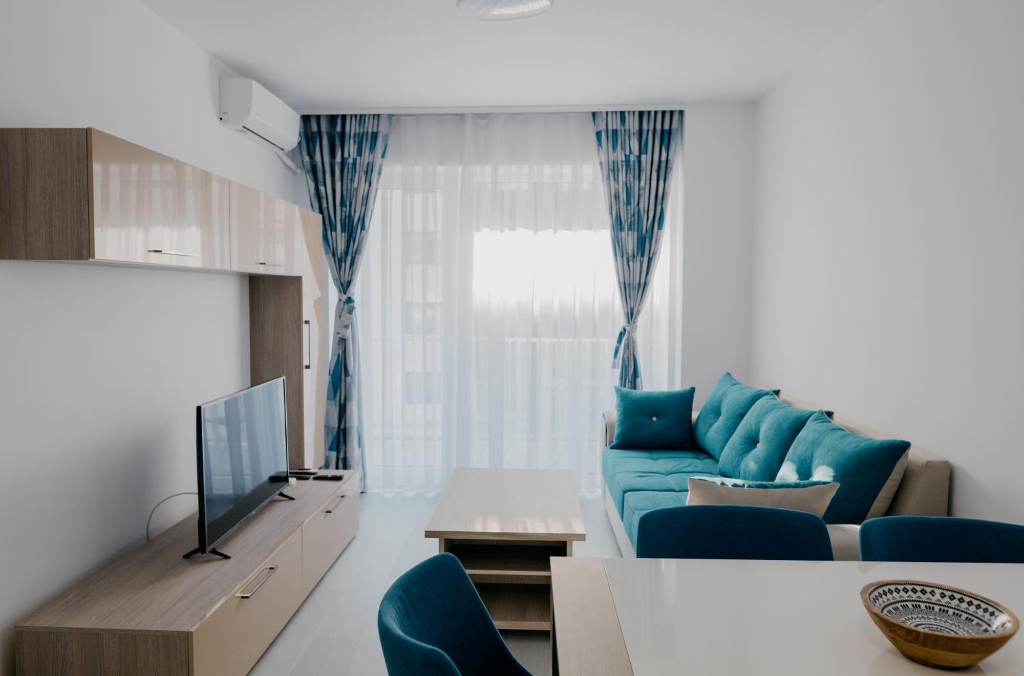 Royal Blue Property Oradea Exteriér fotografie